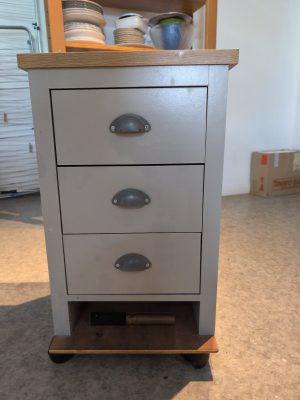 Petits commode/ Table de nuit